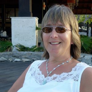 Meet your Posher, Gitta